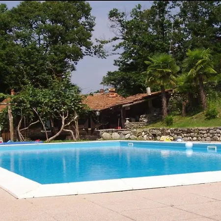 Tschang Wilma Bauernhof Castelveccana